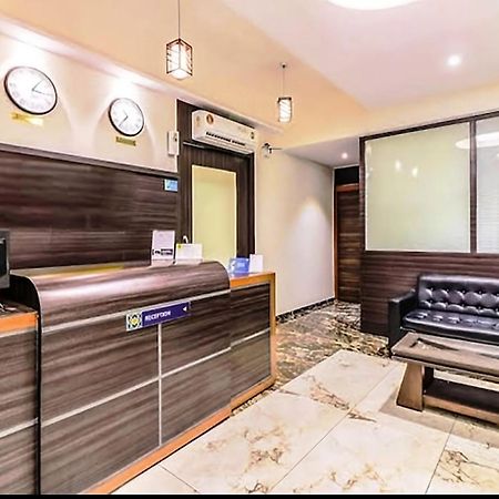 Hotel Aksa Powai ムンバイ エクステリア 写真