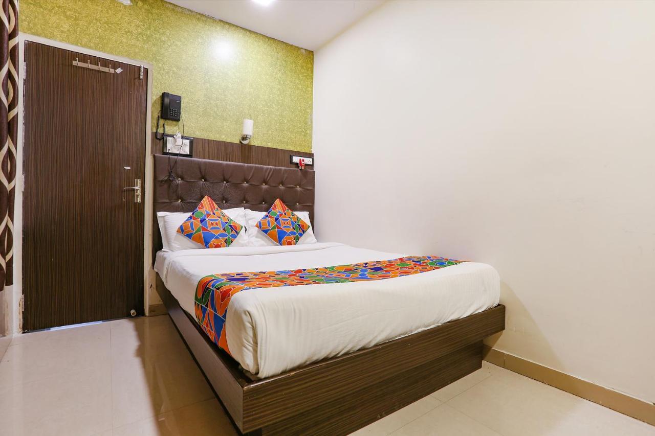 Hotel Aksa Powai ムンバイ エクステリア 写真