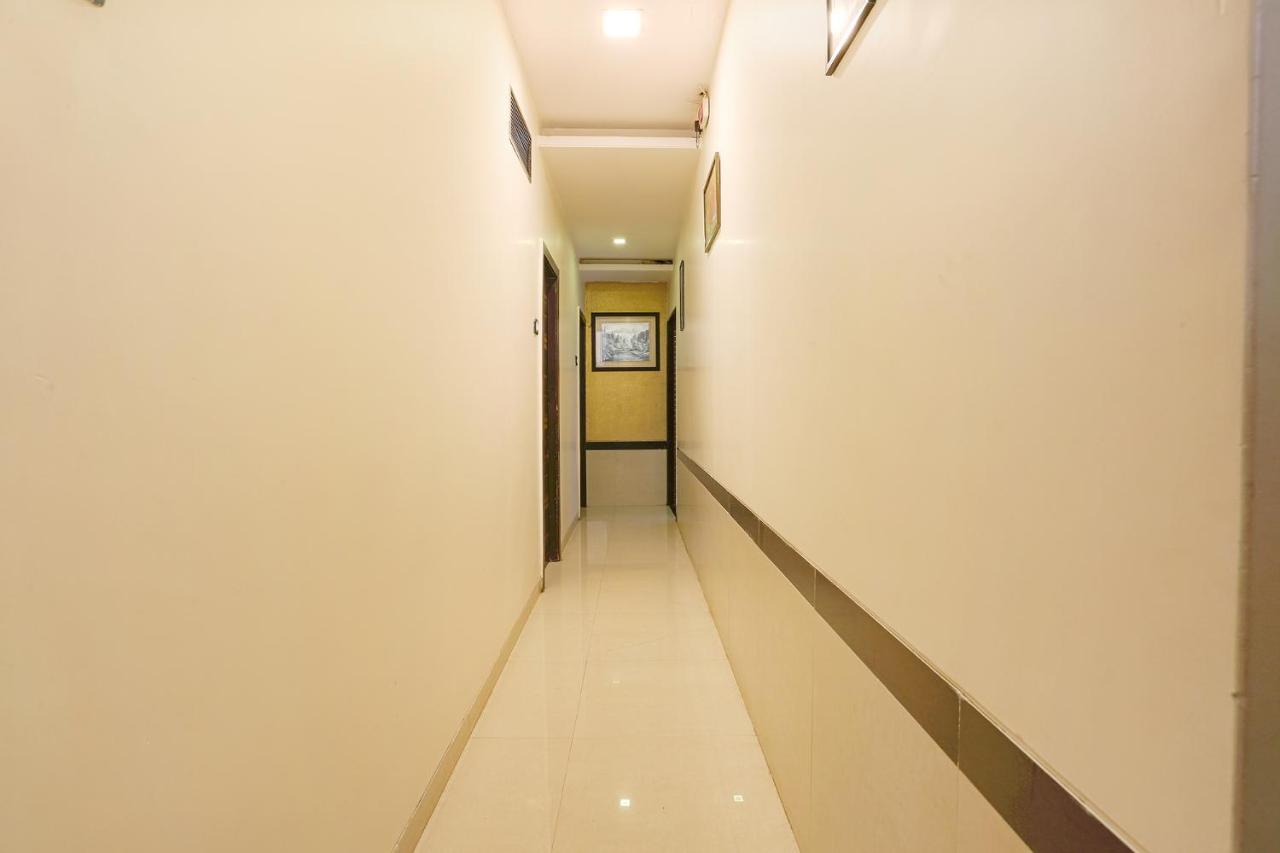 Hotel Aksa Powai ムンバイ エクステリア 写真