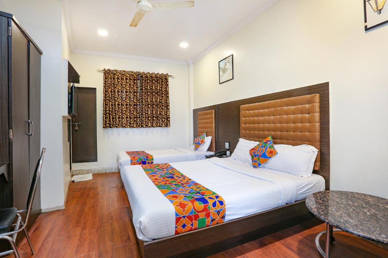 Hotel Aksa Powai ムンバイ エクステリア 写真