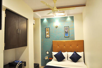 Hotel Aksa Powai ムンバイ エクステリア 写真